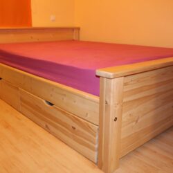 Masīvkoka gulta ar atviltnēm 140x200 cm ( vai jeb kurš cits izmērs)