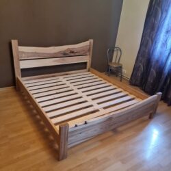 Oša koka masīvkoka gulta ar dzīvo malu 120x200 cm